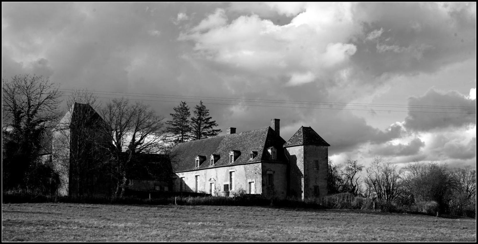 roulotte maisonthiers Blanot  Extérieur photo